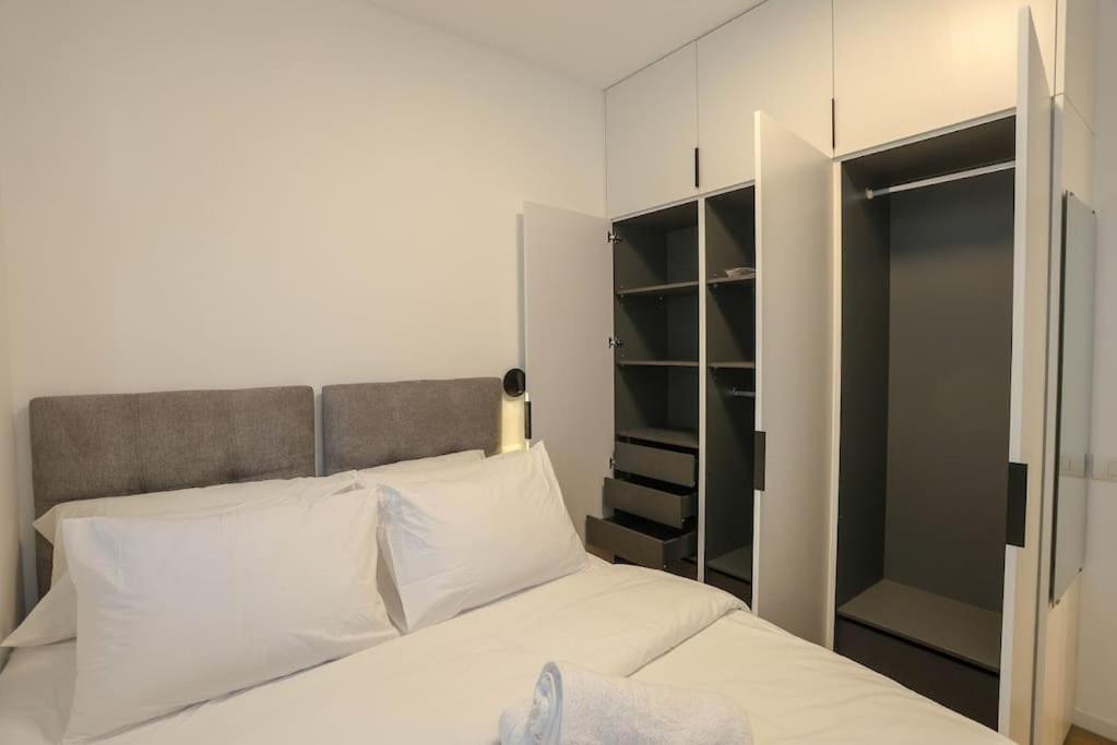 Luxury 2bd 214